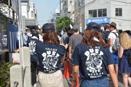 日本三大祭のひとつ天神祭 船渡御にて供奉船を巡航